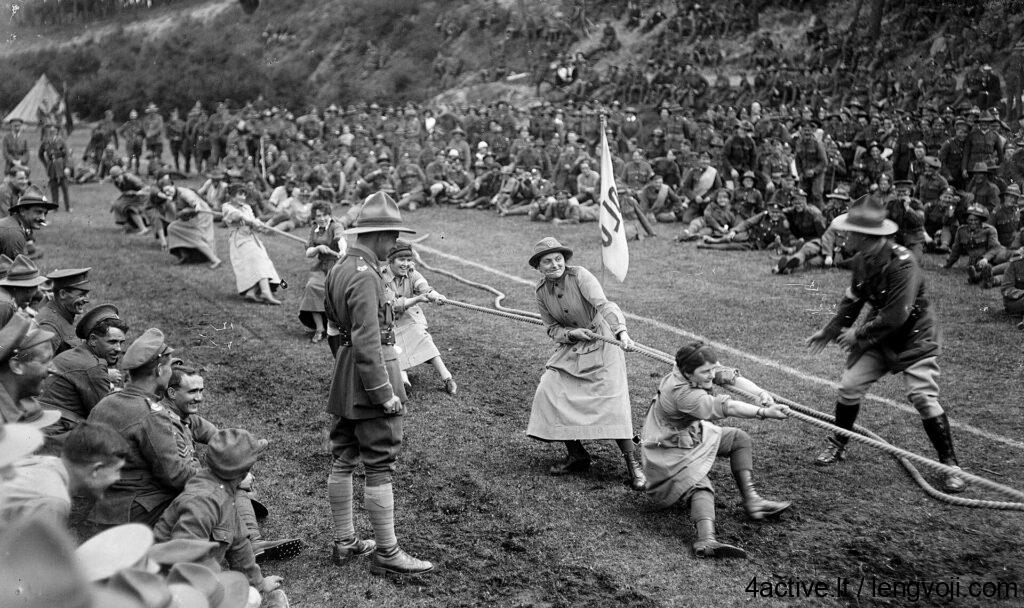 Queen_Marys_Auxilary_Army_Corps_tug-o-war_3_August_1918_cropped - 4Active Sveikatingumo Centras